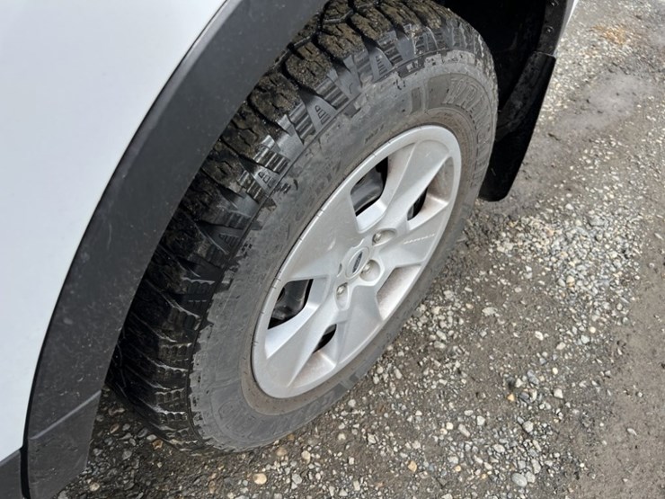 2014-ford-explorer-image-12