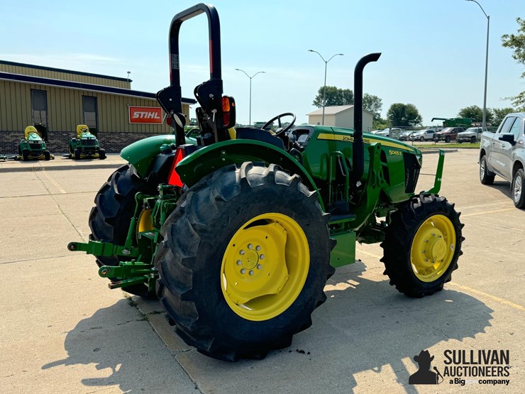 2022-john-deere-5065e-image-5
