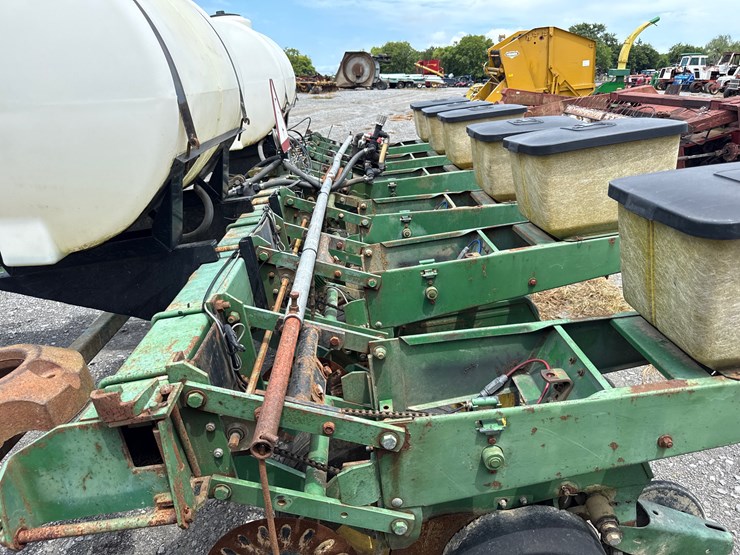 john-deere-7000-image-2