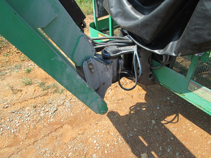 2015-jlg-600ajn-image-22