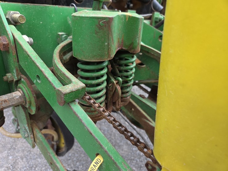 john-deere-7200-image-9
