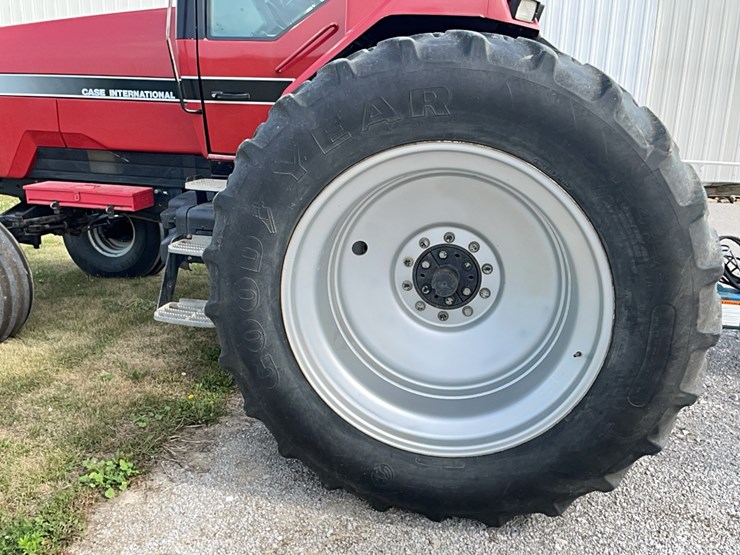 1994-cih-7230-magnum-tractor-image-18
