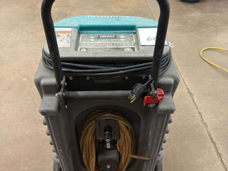 drieaz-dehumidifier-console-model-#-f292-sm-total-hours-2930-image-4