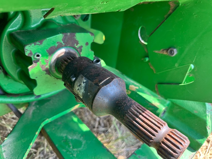 2014-john-deere-8285r-image-19