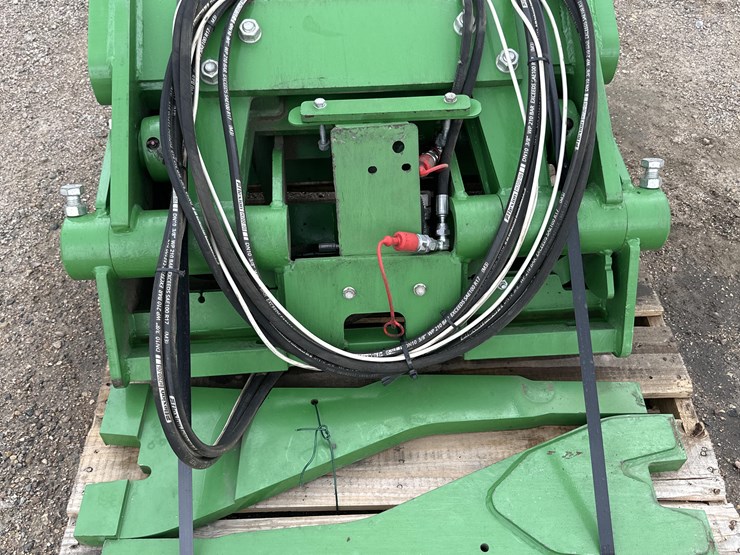 2023-john-deere-8295r-image-6