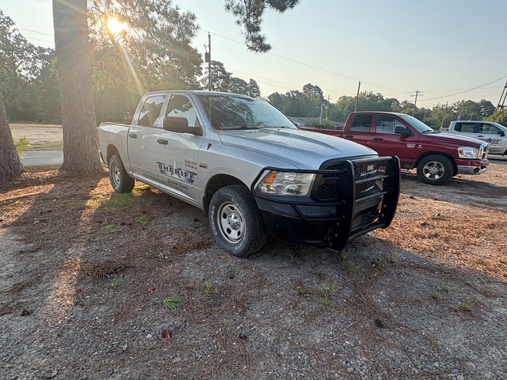 2016-dodge-ram-1500-image-2