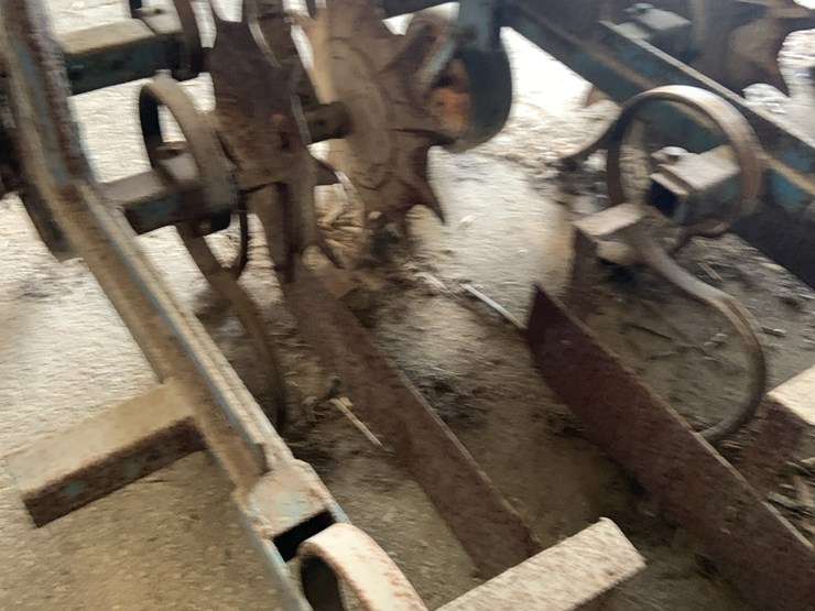 allied-8-row-cultivator-image-8