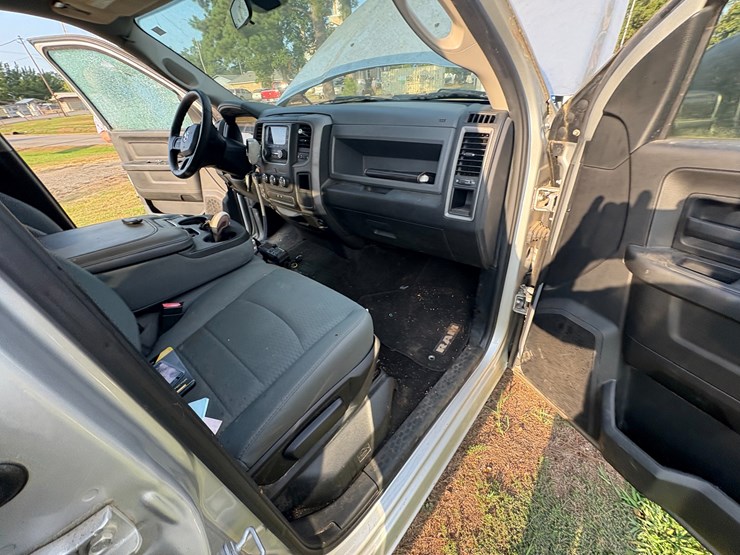 2016-dodge-ram-1500-image-57