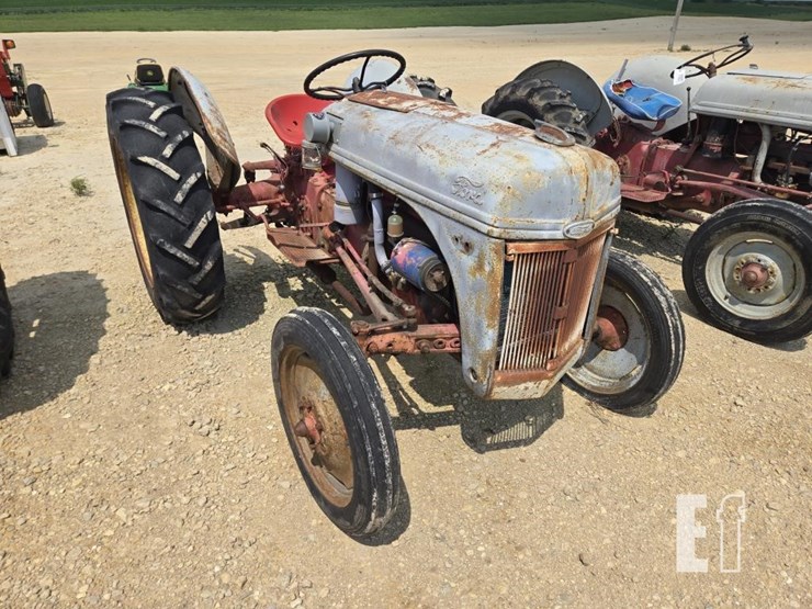 ford-8n-image-2