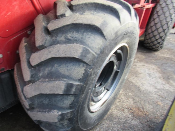 case-ih-l575-image-9