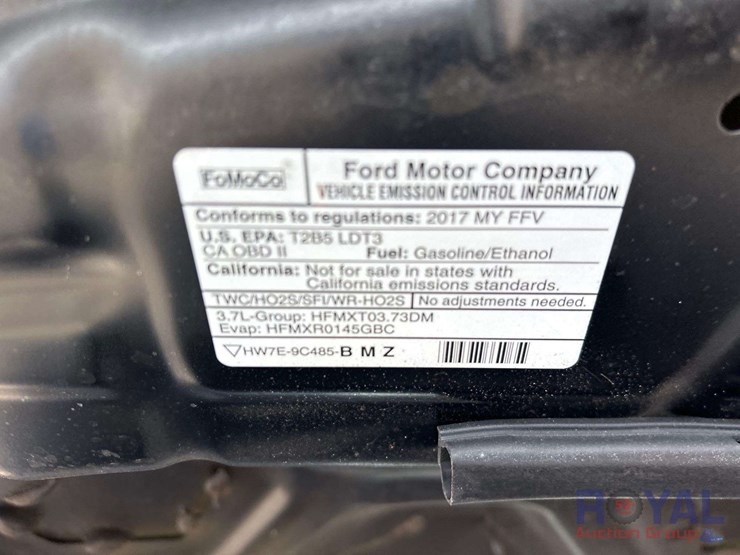 2017-ford-explorer-image-10