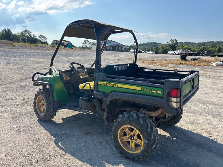 2011-john-deere-gator-image-5