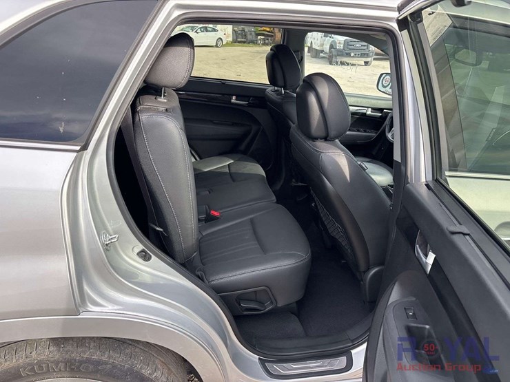 2015-kia-sorento-sx-image-23