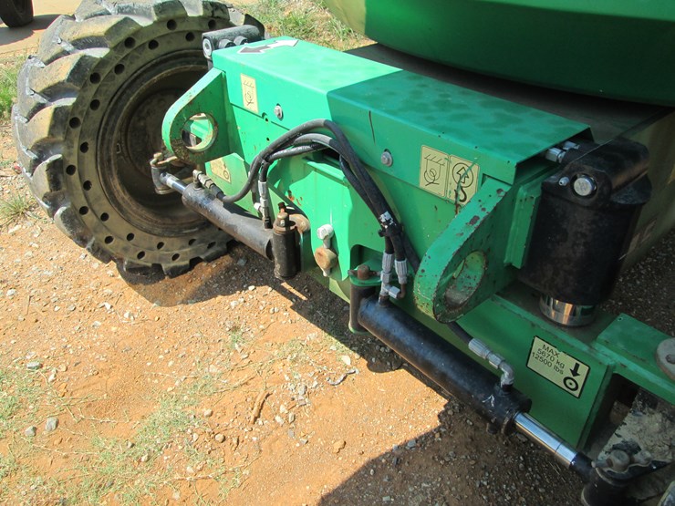 2015-jlg-600ajn-image-11