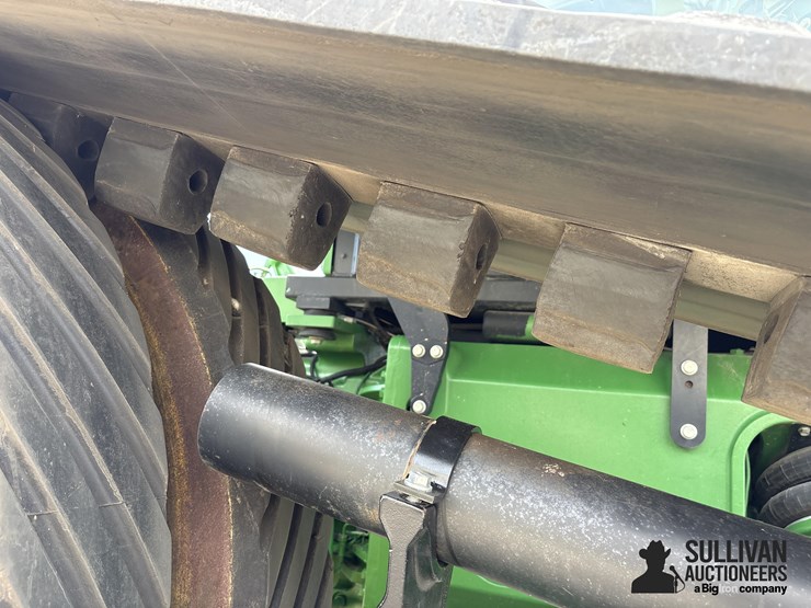 2011-john-deere-8335rt-image-20