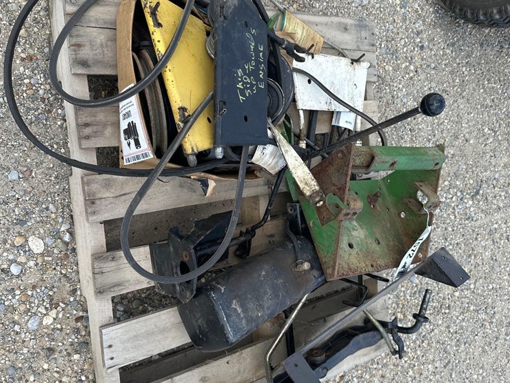 john-deere-112-image-3