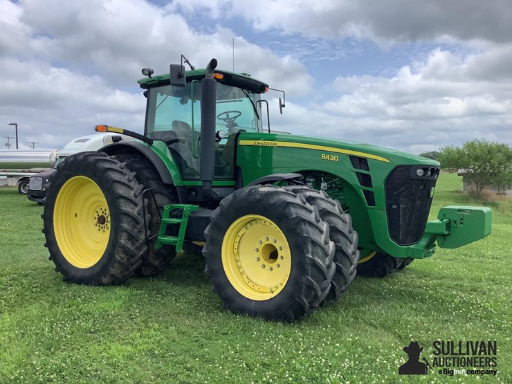 john-deere-8430-image-3