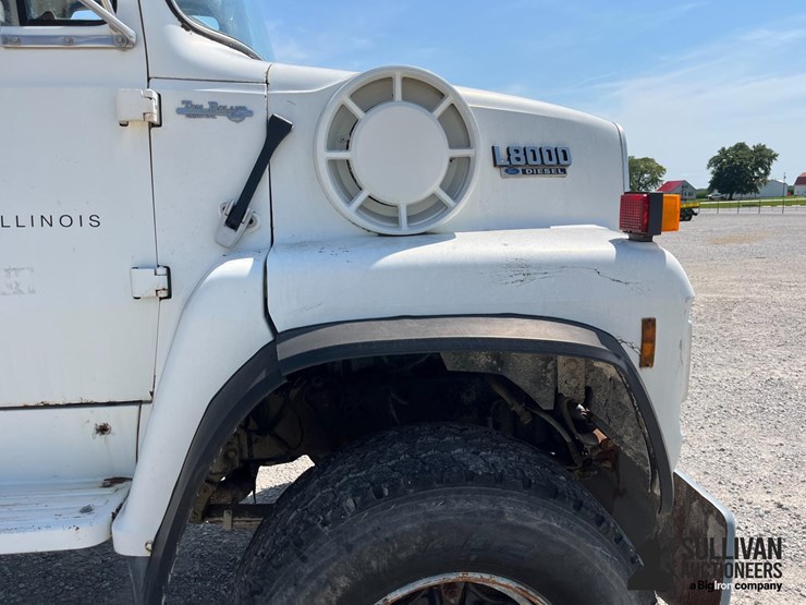 1989-ford-l8000-image-13