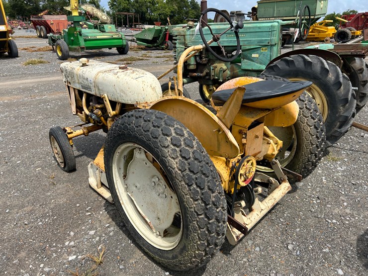 international-cub-lo-boy-image-4