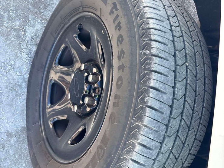 2019-chevrolet-tahoe-image-27