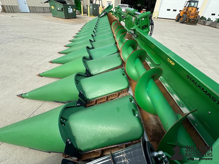 2023-john-deere-c16f-image-17