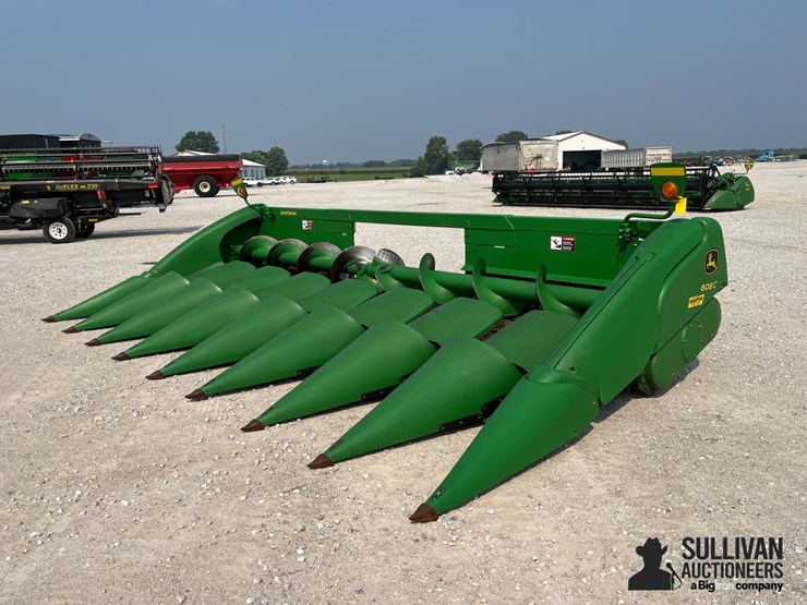 2008-john-deere-608c-image-1