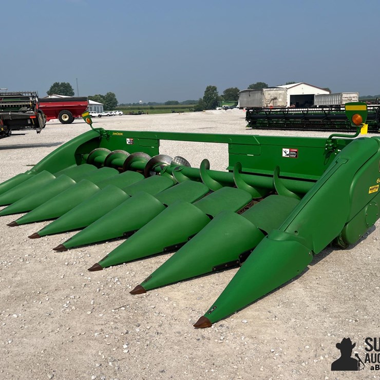2008 JOHN DEERE 608C