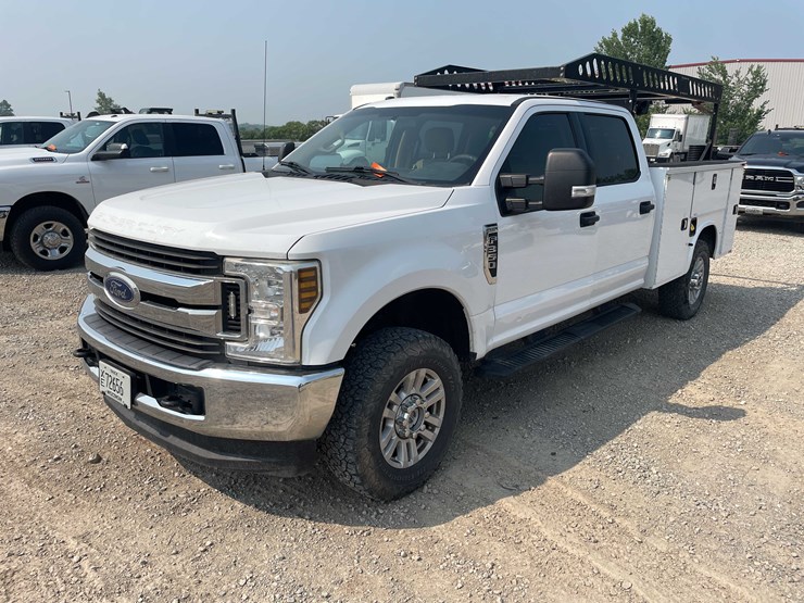 2019-ford-f350-xlt-image-1