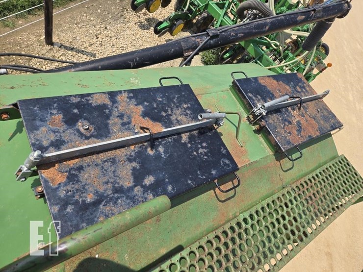 john-deere-7000-image-17