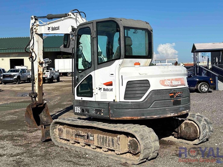 2016-bobcat-e85-image-8