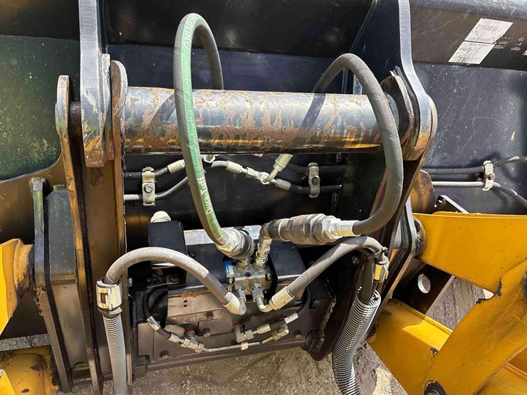 caterpillar-420f2-image-19