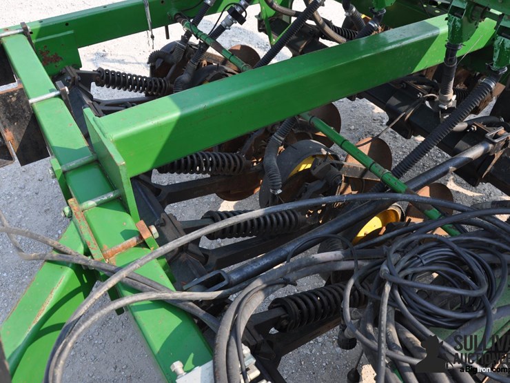 john-deere-750-image-16
