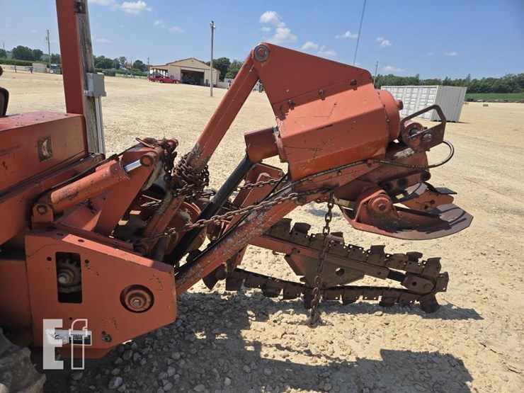 ditch-witch-5110-image-8