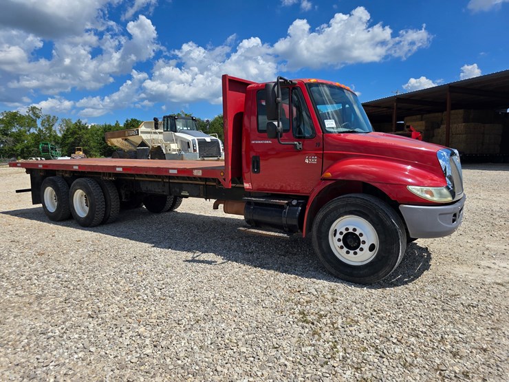 2003-international-durastar-4400-image-50