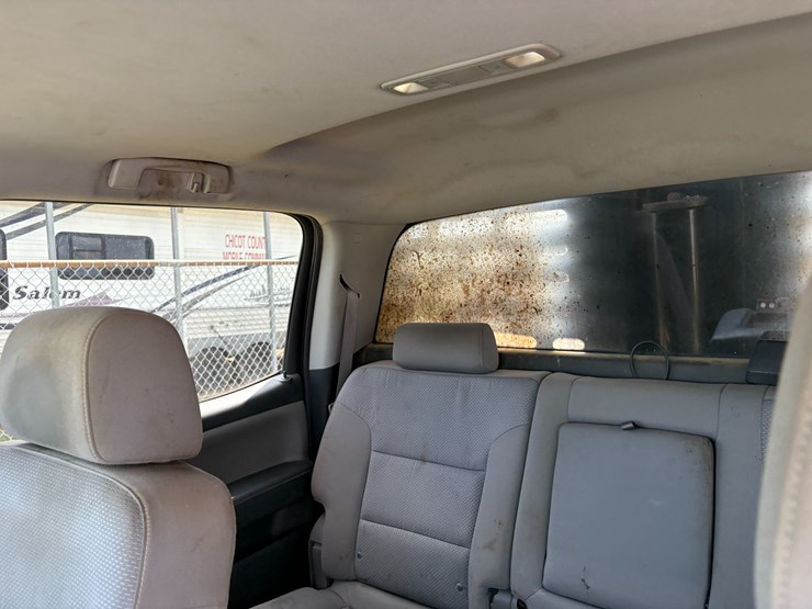 2015-chevrolet-silverado-3500-image-34