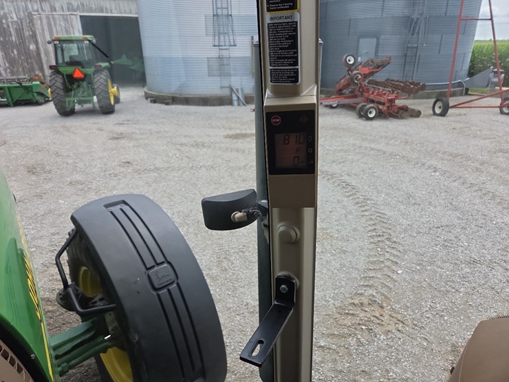 john-deere-8310-image-48
