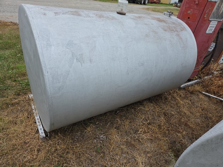 300-gallon-fuel-tank-image-3