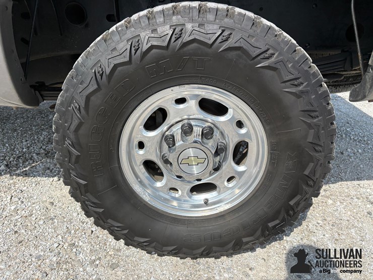 2006-chevrolet-silverado-2500hd-image-14