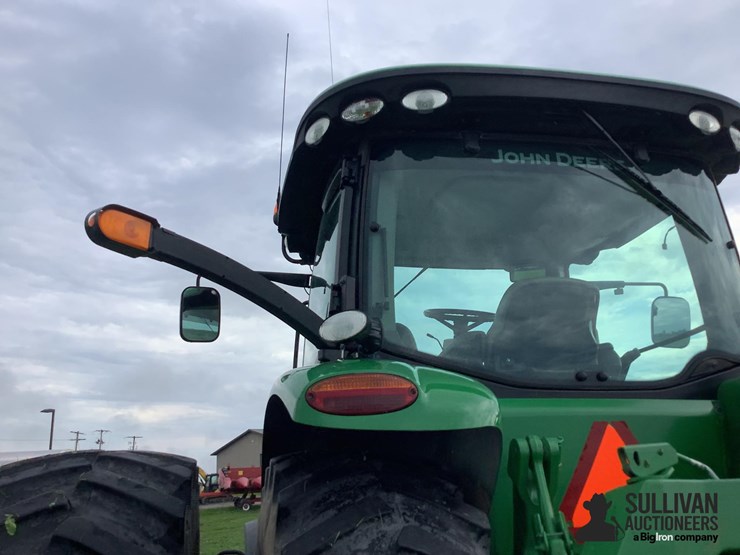 2013-john-deere-8335r-image-10