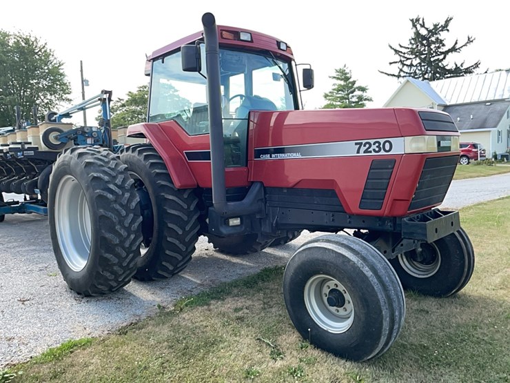 1994-cih-7230-magnum-tractor-image-36