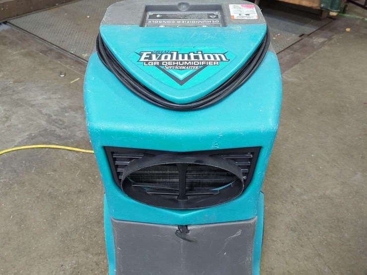 (1)-dri-eaz-evolution-lrg-dehumidifier-image-1