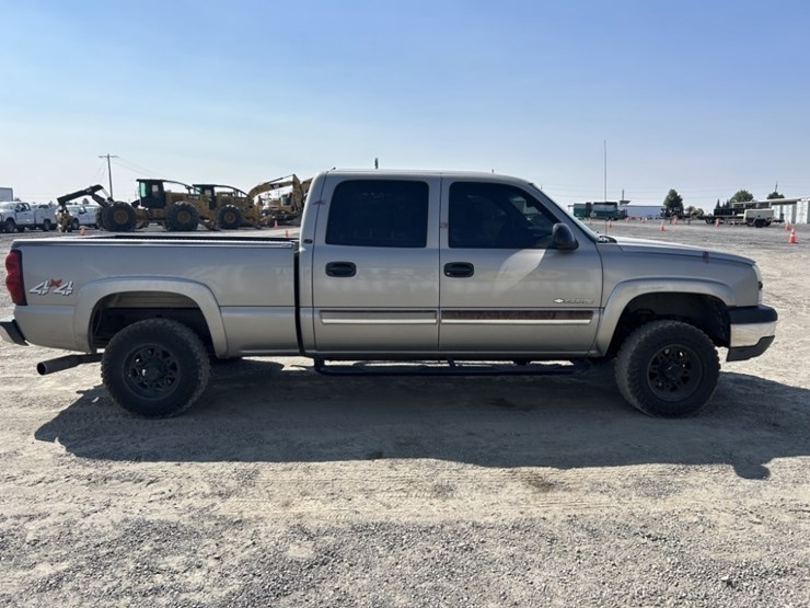 2003-chevrolet-silverado-1500hd-image-6