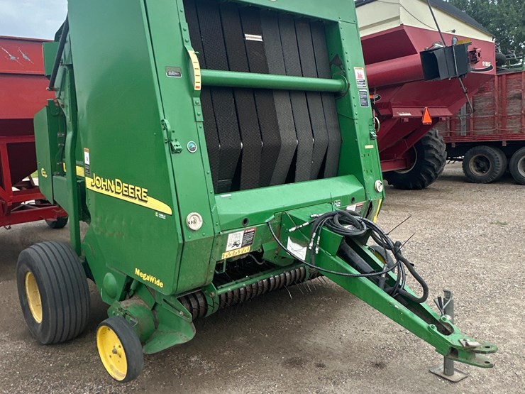 john-deere-567-image-3