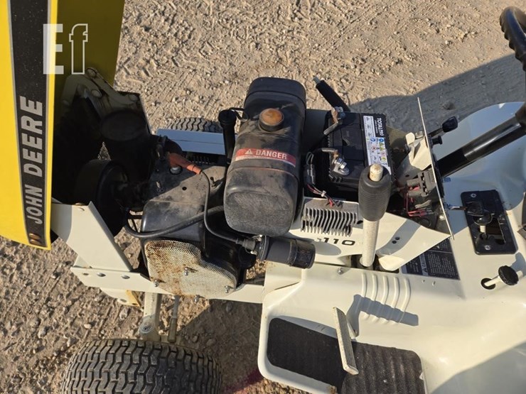 john-deere-110-image-10