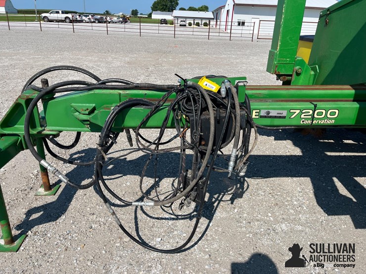 john-deere-7200-image-15