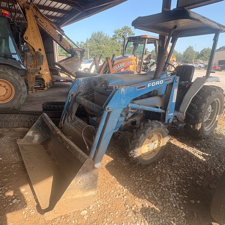 1993 FORD 1720