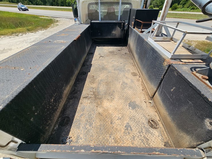 2008-international-durastar-4300-image-76
