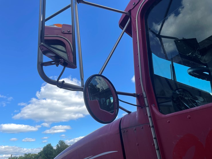 1995-kenworth-w900l-image-13