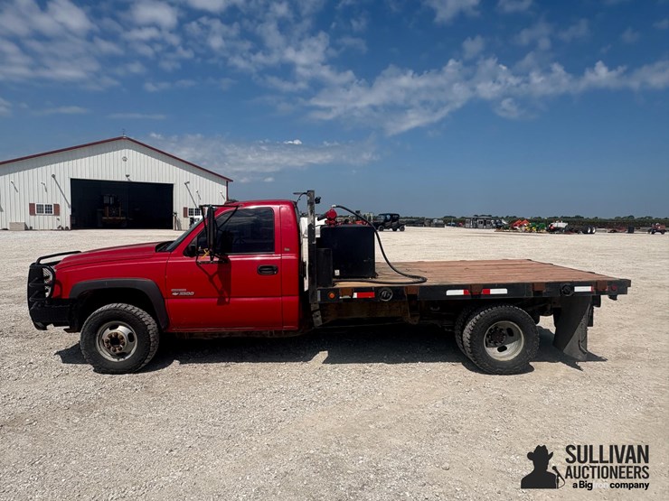 2005-chevrolet-3500-image-8