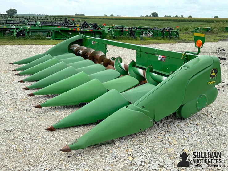 2018-john-deere-708c-image-1
